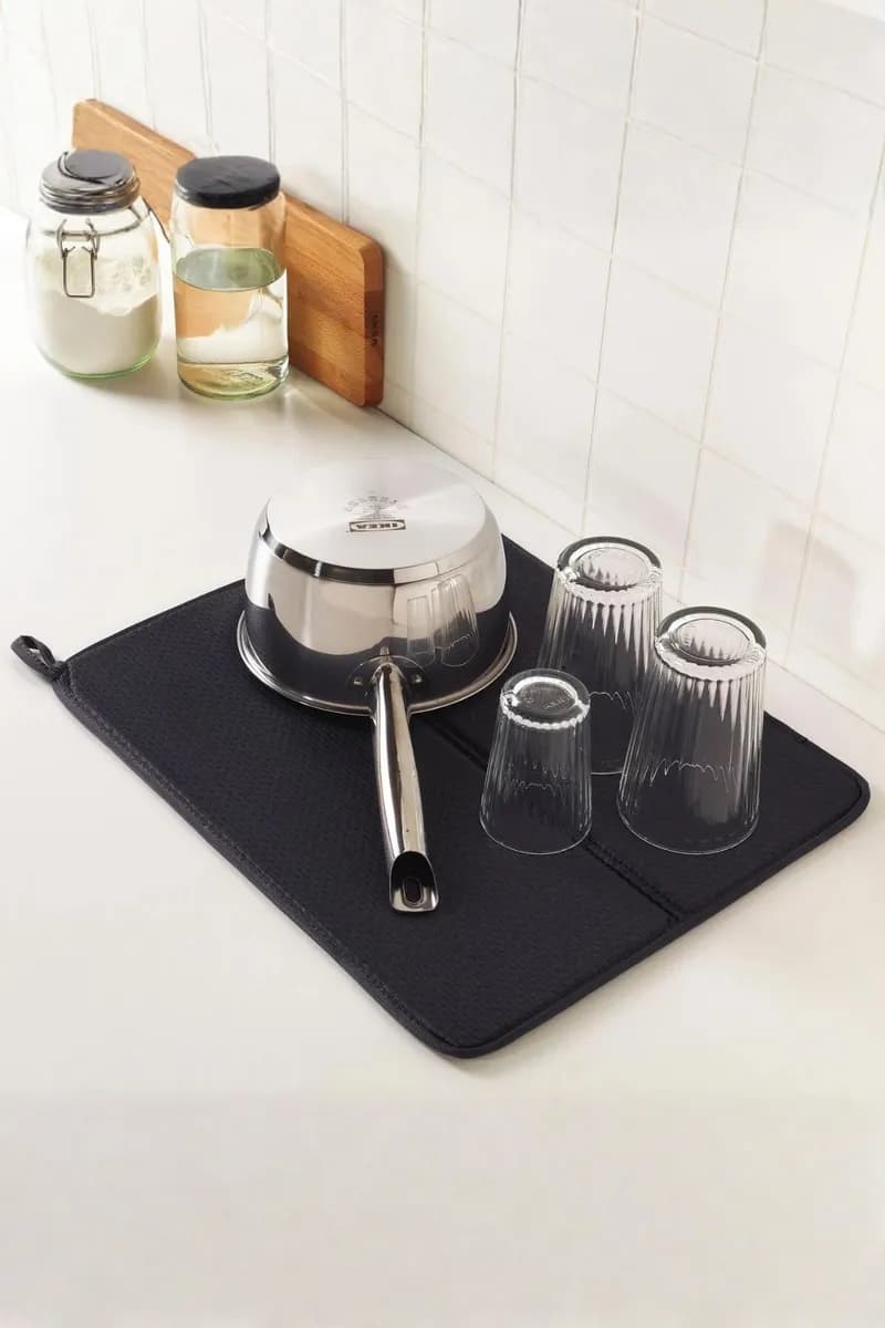 Siyah Renkli Bulaşık Kurutma Matı & Mutfak Tezgah Üstü Örtüsü (45x34 cm) — fotoğraf 1