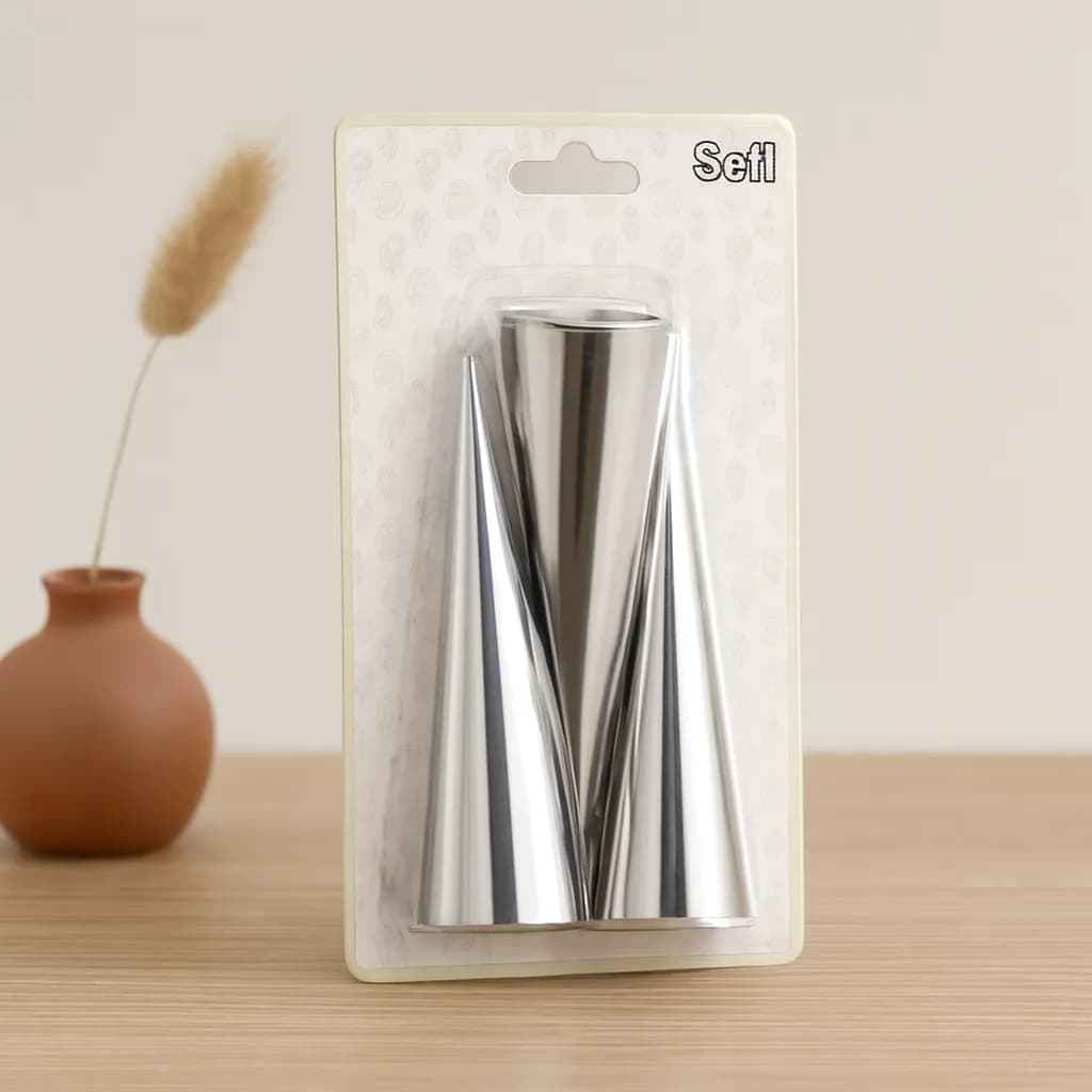 Korneo Metal Kalıp ve Pasta Dekorasyon Aparatı (Çap 3.4 cm, Uzunluk 12 cm) — fotoğraf 1