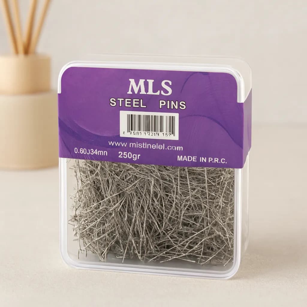 Toplu İğne 0.60 x 34 mm 250 g Şeffaf Mika Kutulu — fotoğraf 1